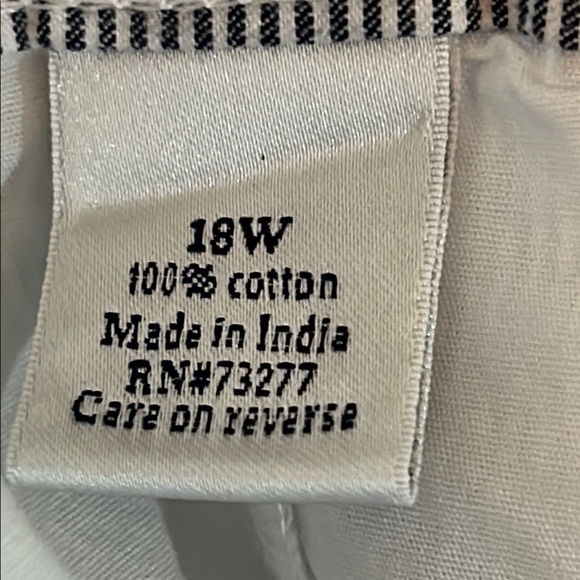 NWT Croft & Barrow Mid Rise Seer Sucker Women's Skort Size 16W - Picture 8 of 9